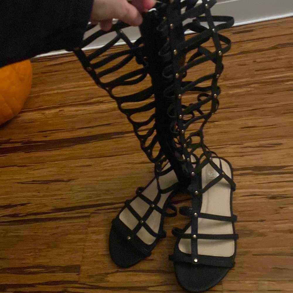 Brand New High Top Gladiator Sandals, size 8, Black/Gold, Zip up